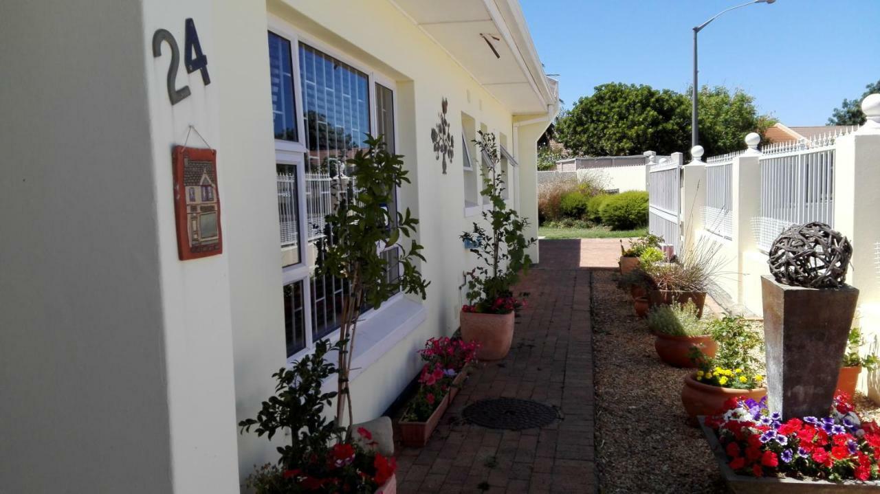 The Greens Apartment Somerset West Exterior foto